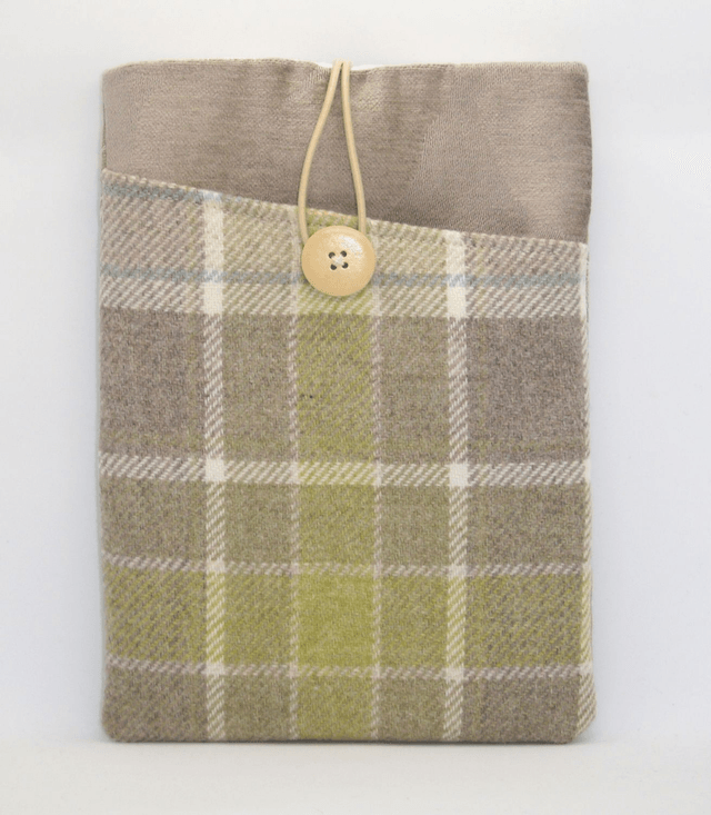 Scottish Thistle Book Protector Midi Size, Medium Embroidered Linen Foam Padded Book Sleeve with Pocket, Book Pouch, iPad sleeve