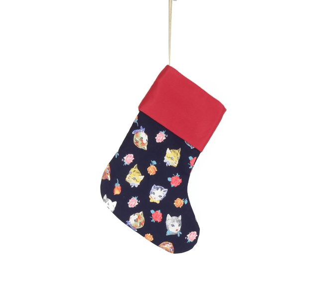 Handmade Mini Christmas Pet Stockings, Xmas Socks Perfect for Small Gifts and Confectionary, Suitable for hanging on Christmas Tree