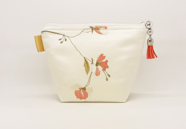 Satin & Silk Make-up / Cosmetics / Travel Bag